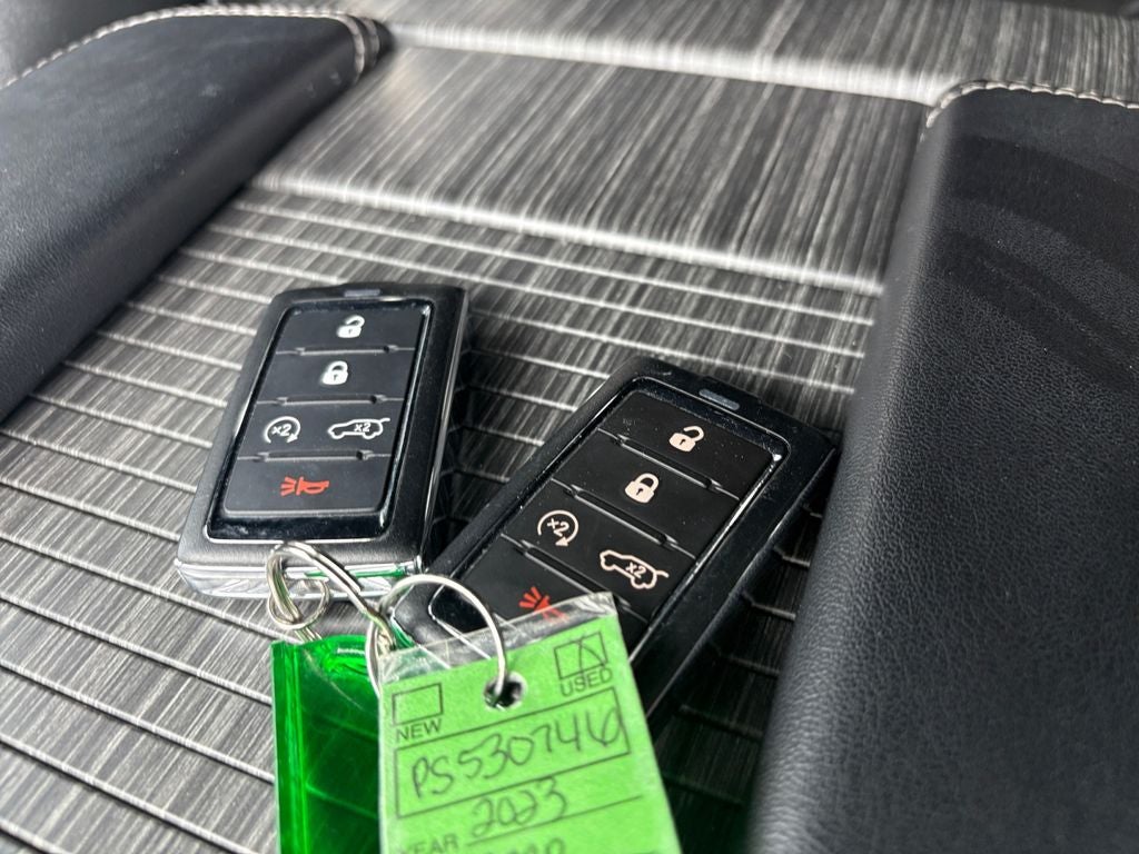 2023 Jeep Wagoneer Series II 4x2