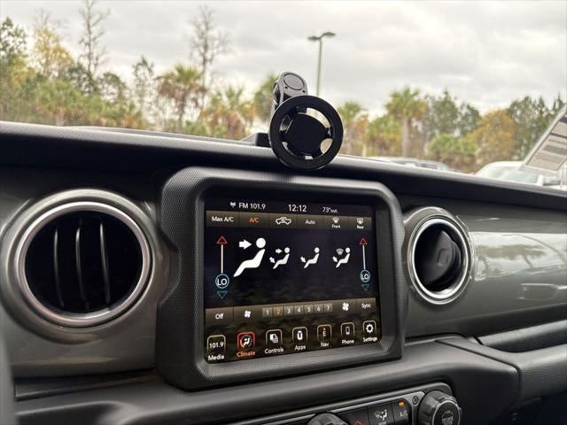 2023 Jeep Gladiator Overland 4x4