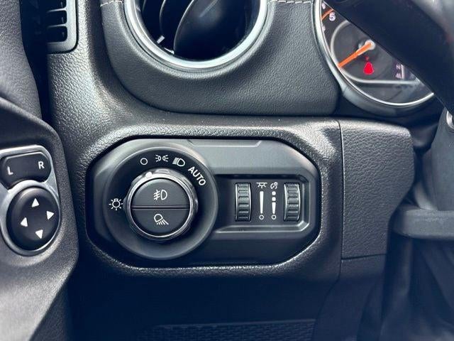2022 Jeep Gladiator Overland 4x4