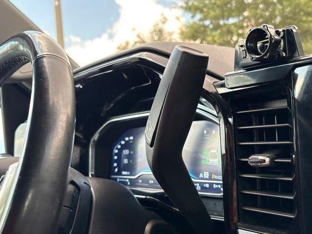 2023 Chevrolet Silverado 1500 4WD Crew Cab Standard Bed LT