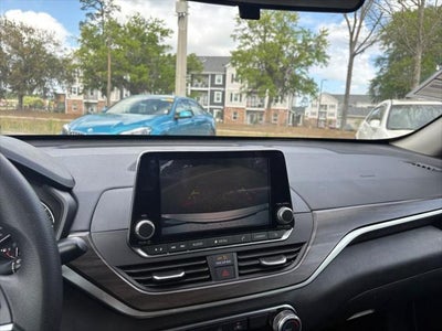 2024 Nissan Altima SV FWD