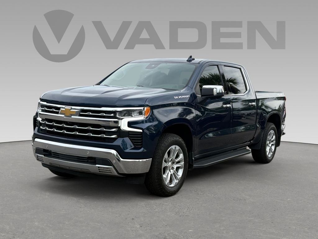 2022 Chevrolet Silverado 1500 4WD Crew Cab Short Bed LTZ