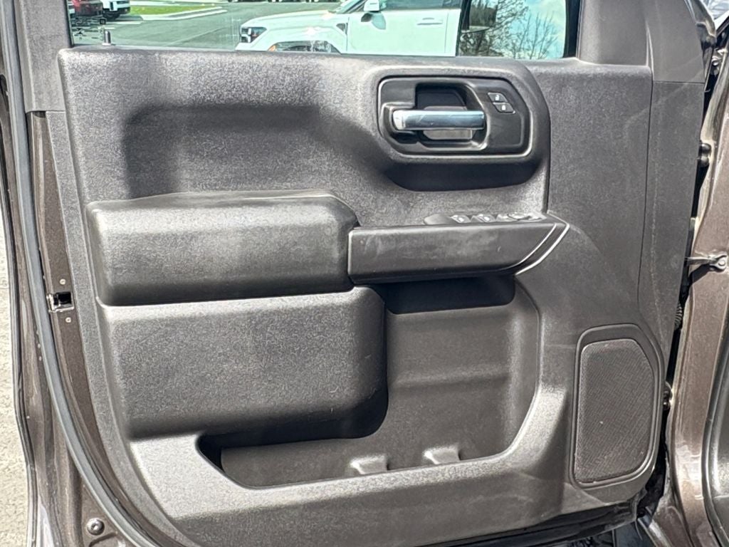 2021 Chevrolet Silverado Custom