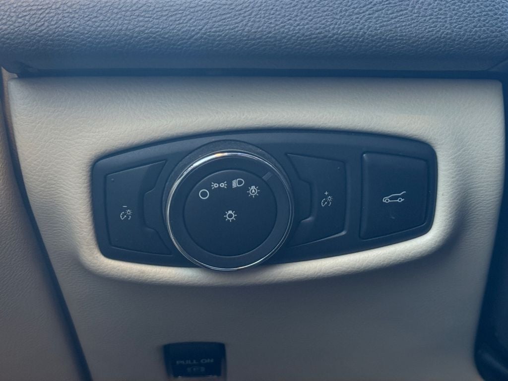 2015 Lincoln MKZ Base