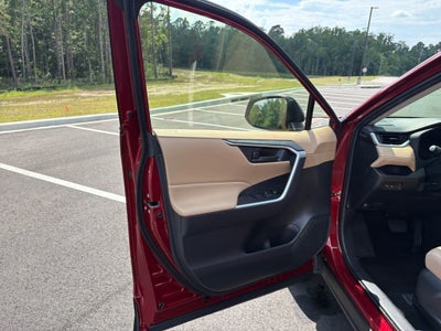 2023 Toyota RAV4 Hybrid LE