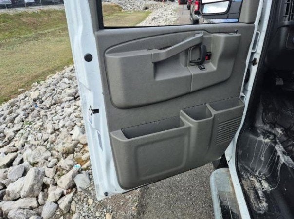 2024 Chevrolet Express Cargo 2500 WT