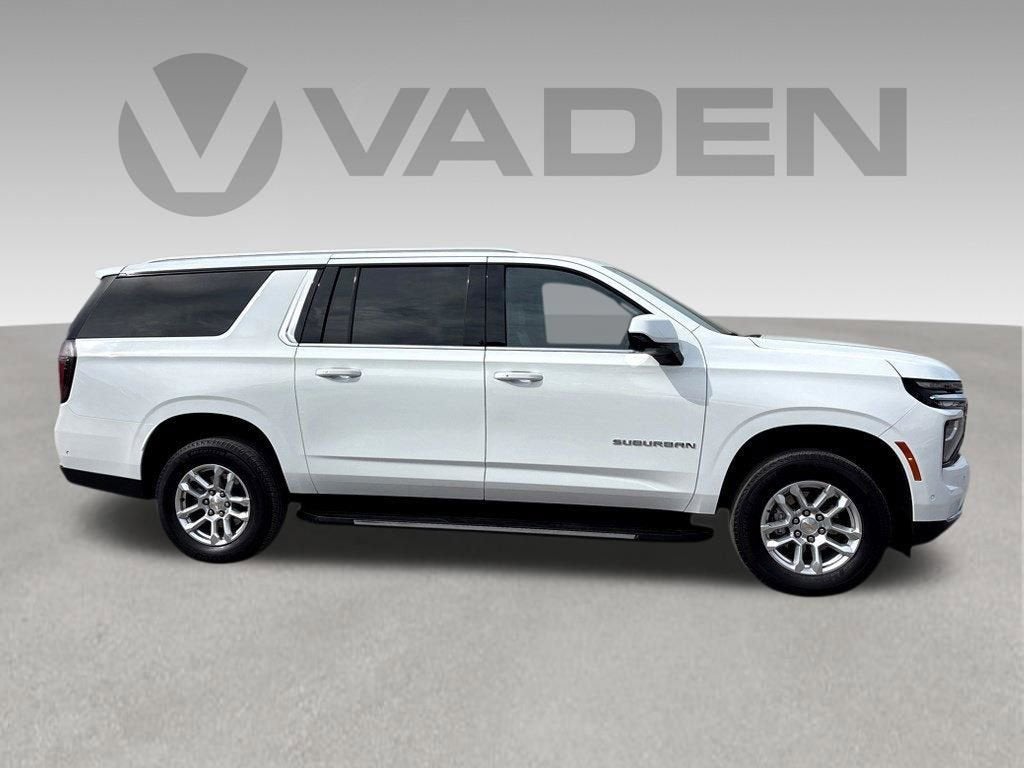 2025 Chevrolet Suburban LT
