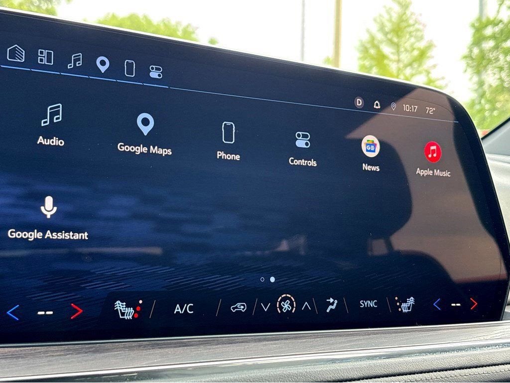 2025 Chevrolet Suburban LT