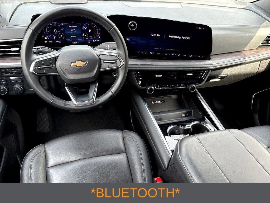 2025 Chevrolet Suburban LT