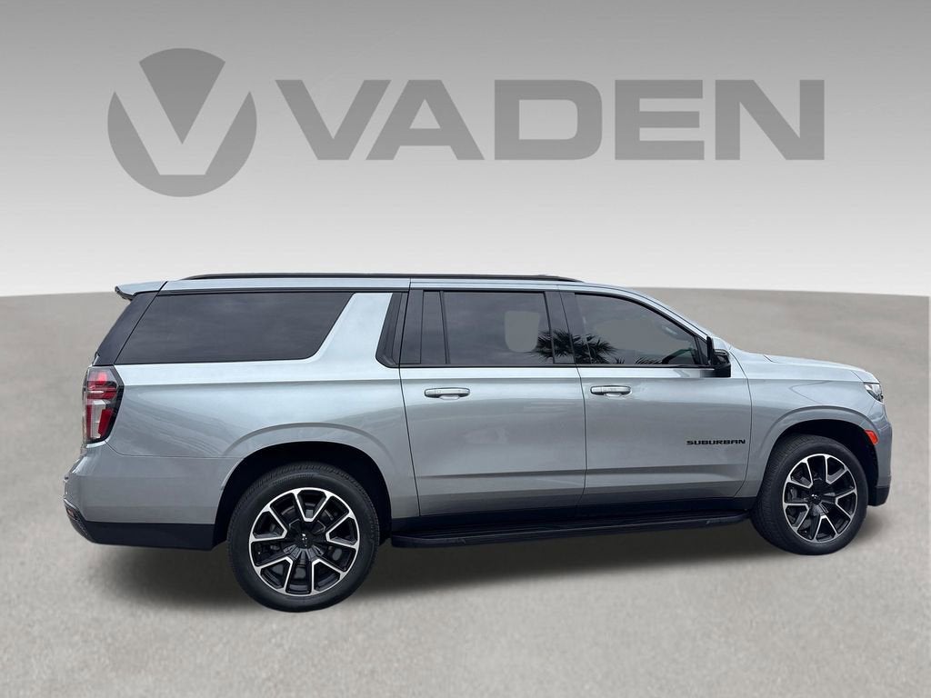2023 Chevrolet Suburban RST