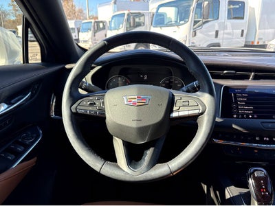 2023 Cadillac XT4 Premium Luxury