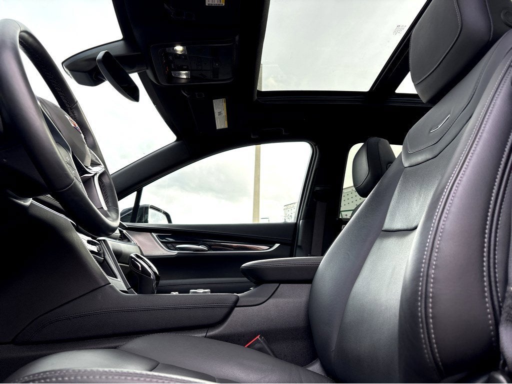 2025 Cadillac XT5 Premium Luxury