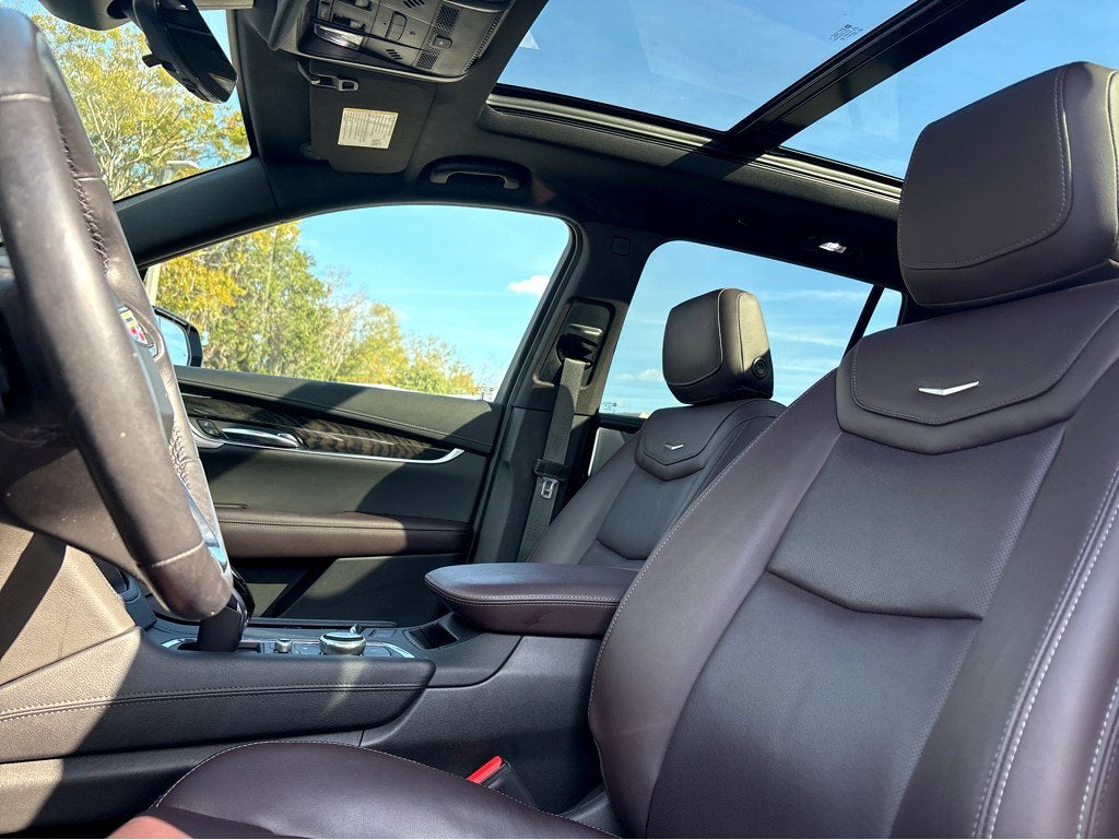 2022 Cadillac XT6 Premium Luxury