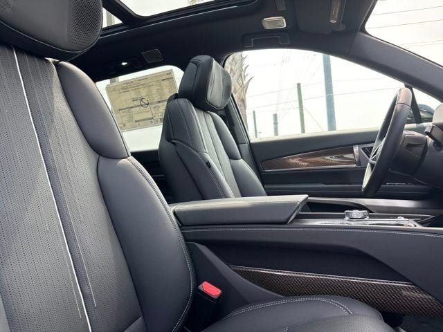 2027 Cadillac VISTIQ Sport