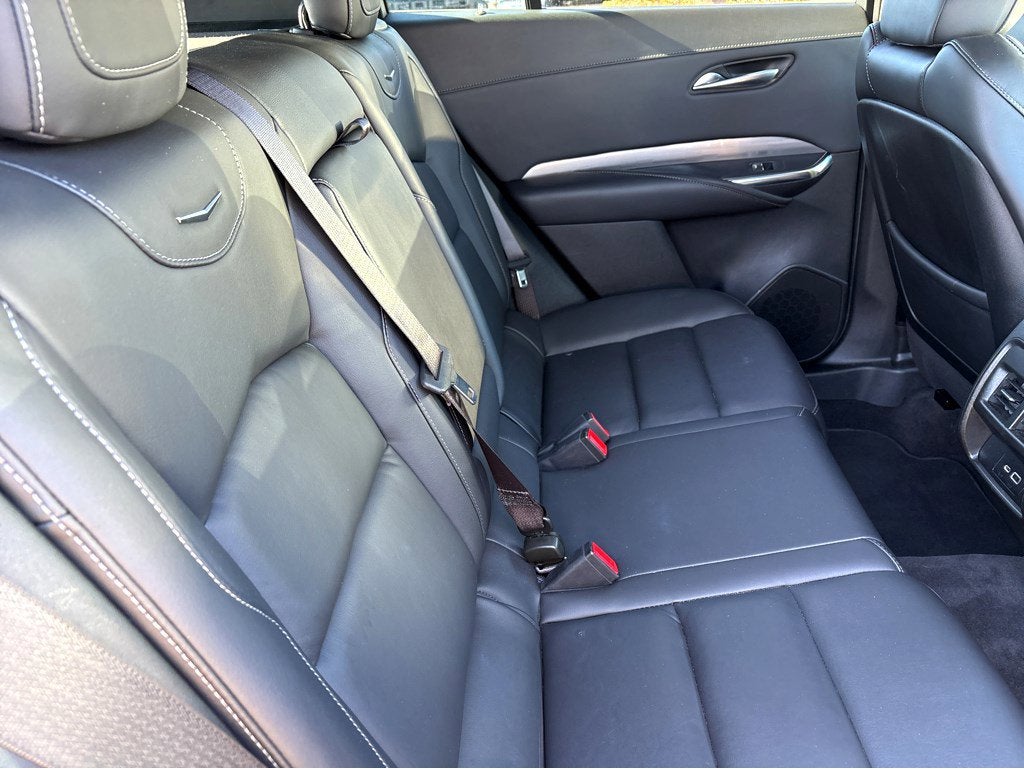2024 Cadillac XT4 Premium Luxury