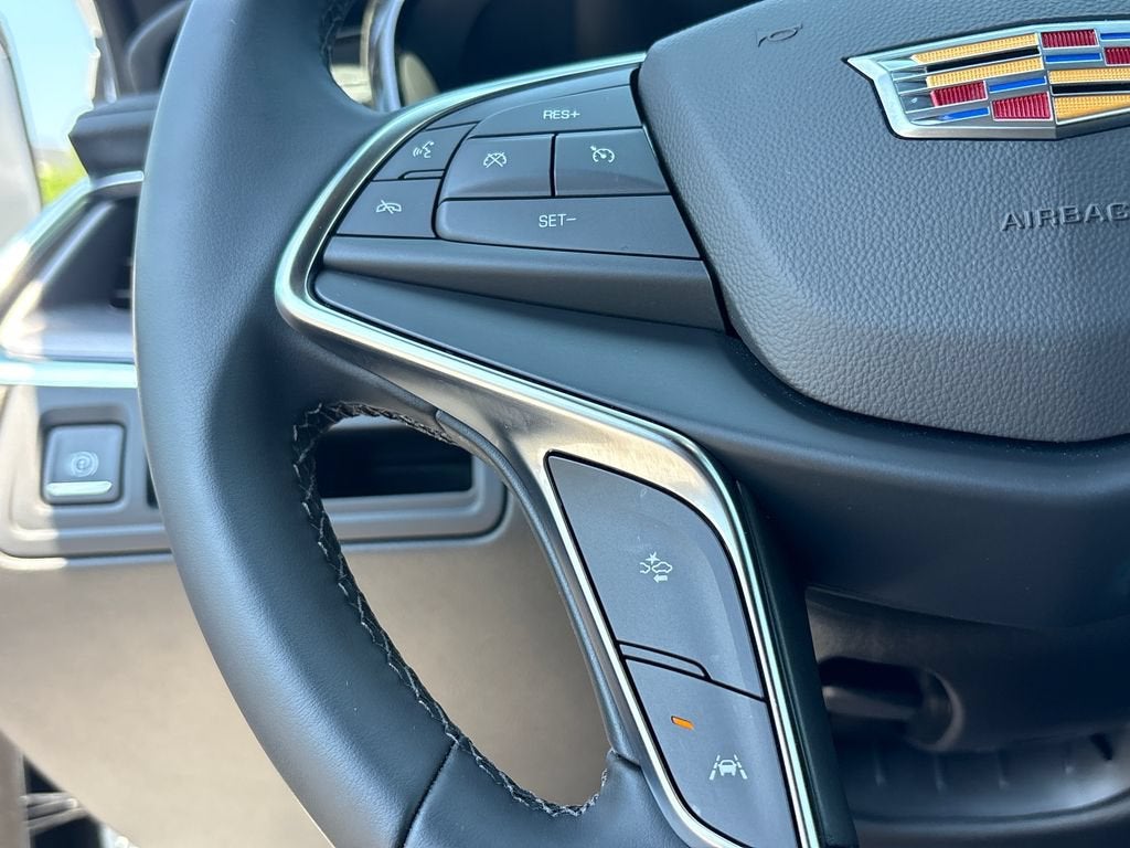 2026 Cadillac XT5 Luxury