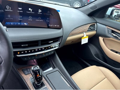 2025 Cadillac XT5 Luxury