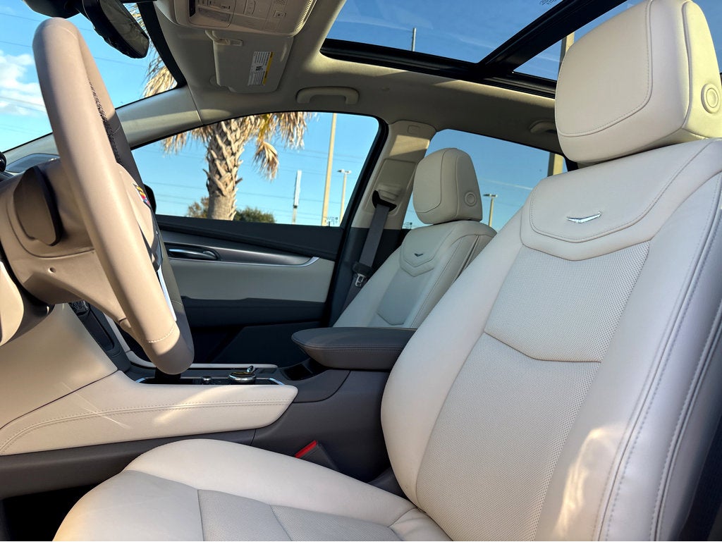 2025 Cadillac XT5 Premium Luxury