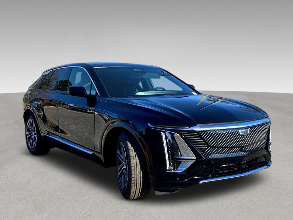 2024 Cadillac LYRIQ Luxury 2