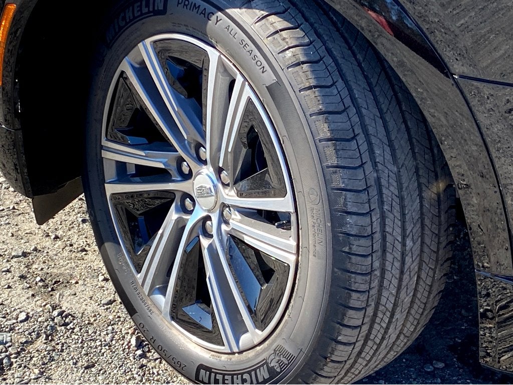 2024 Cadillac LYRIQ Luxury 2