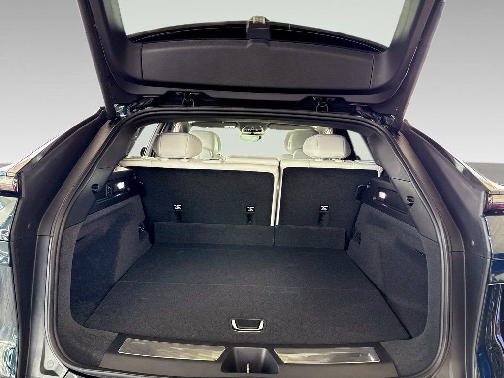 2026 Cadillac LYRIQ Premium Luxury