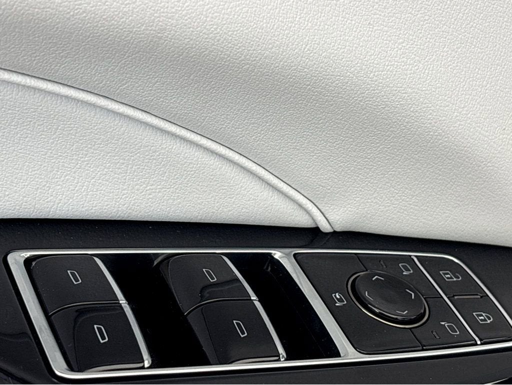 2026 Cadillac LYRIQ Premium Luxury