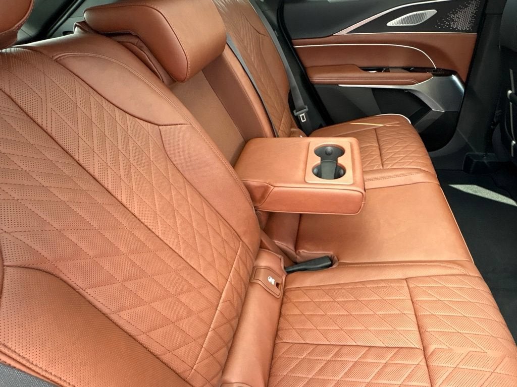 2027 Cadillac LYRIQ Signature Luxury