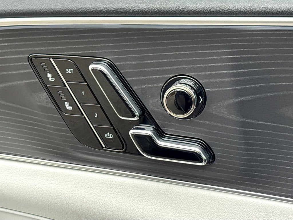 2025 Cadillac LYRIQ Sport 1