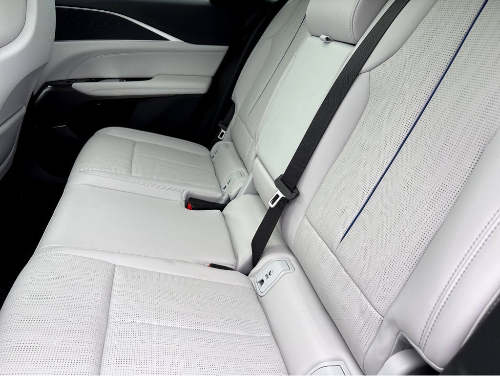 2025 Cadillac LYRIQ Sport 1