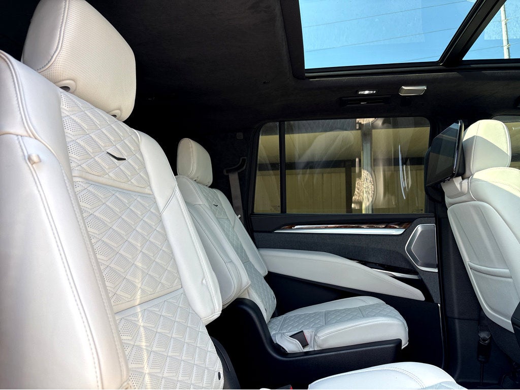 2026 Cadillac Escalade ESV Platinum Luxury