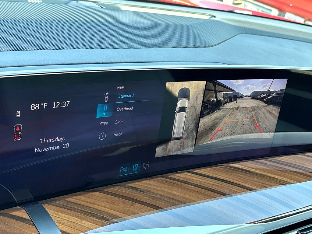 2026 Cadillac Escalade ESV Platinum Luxury