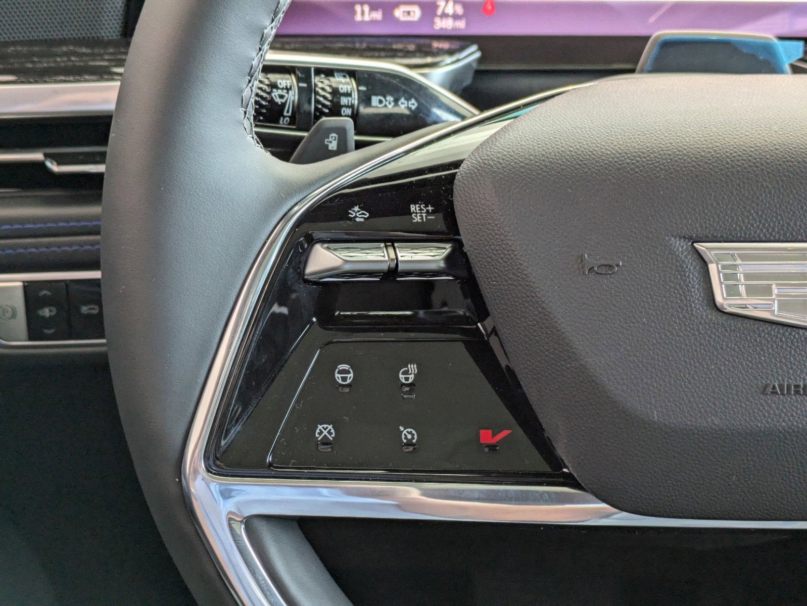 2025 Cadillac ESCALADE IQ Luxury 1