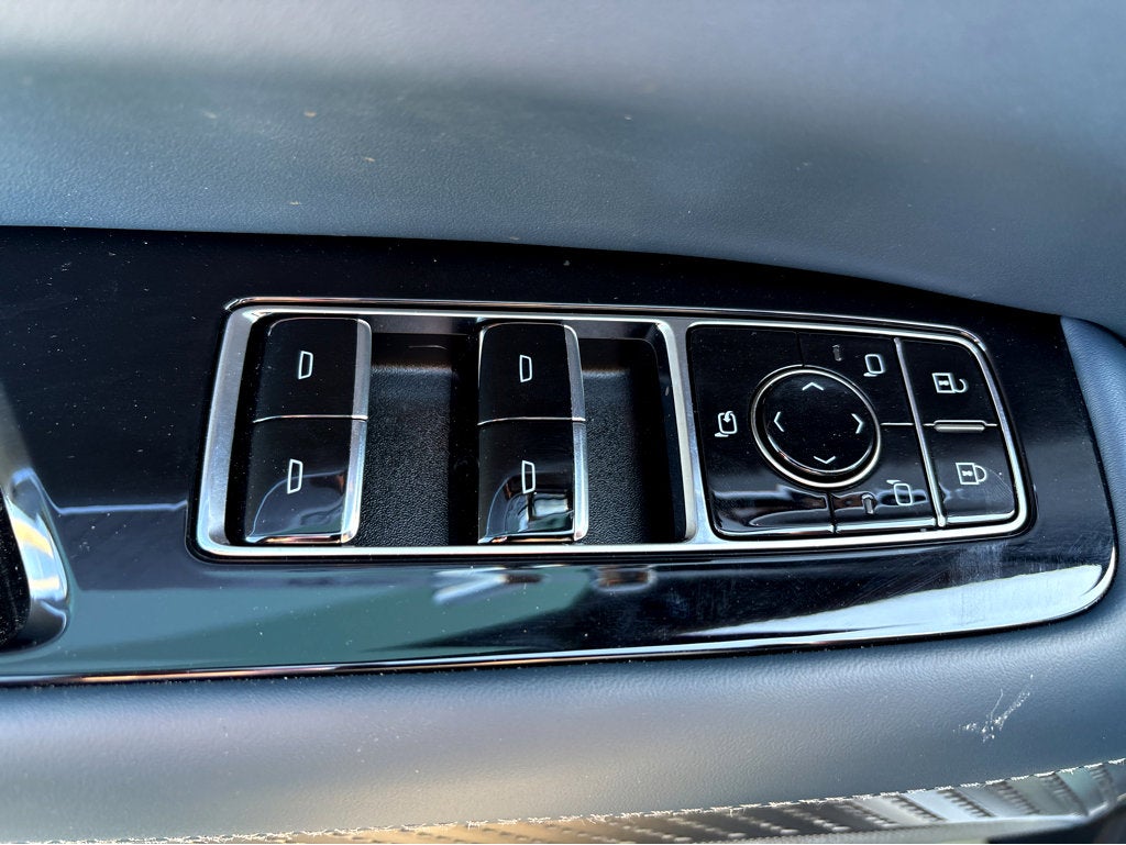 2025 Cadillac ESCALADE IQ Luxury 2