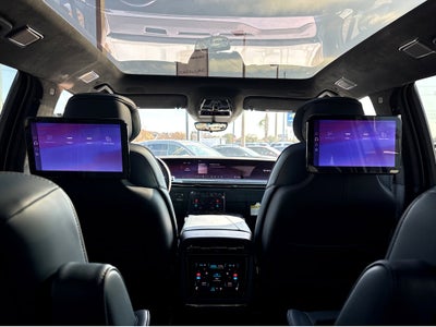 2025 Cadillac ESCALADE IQ Luxury 2