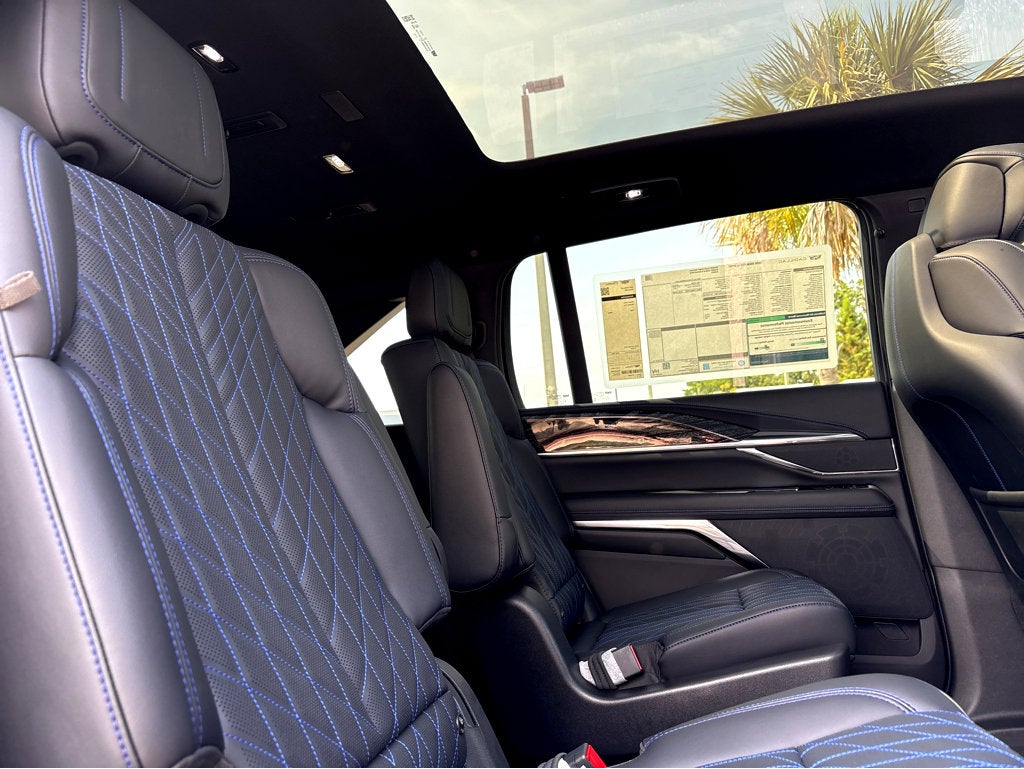 2026 Cadillac ESCALADE IQ Sport