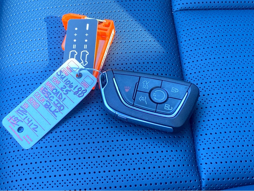 2025 Cadillac ESCALADE IQ Sport 2