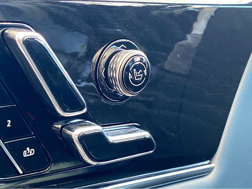 2025 Cadillac ESCALADE IQ Sport 2