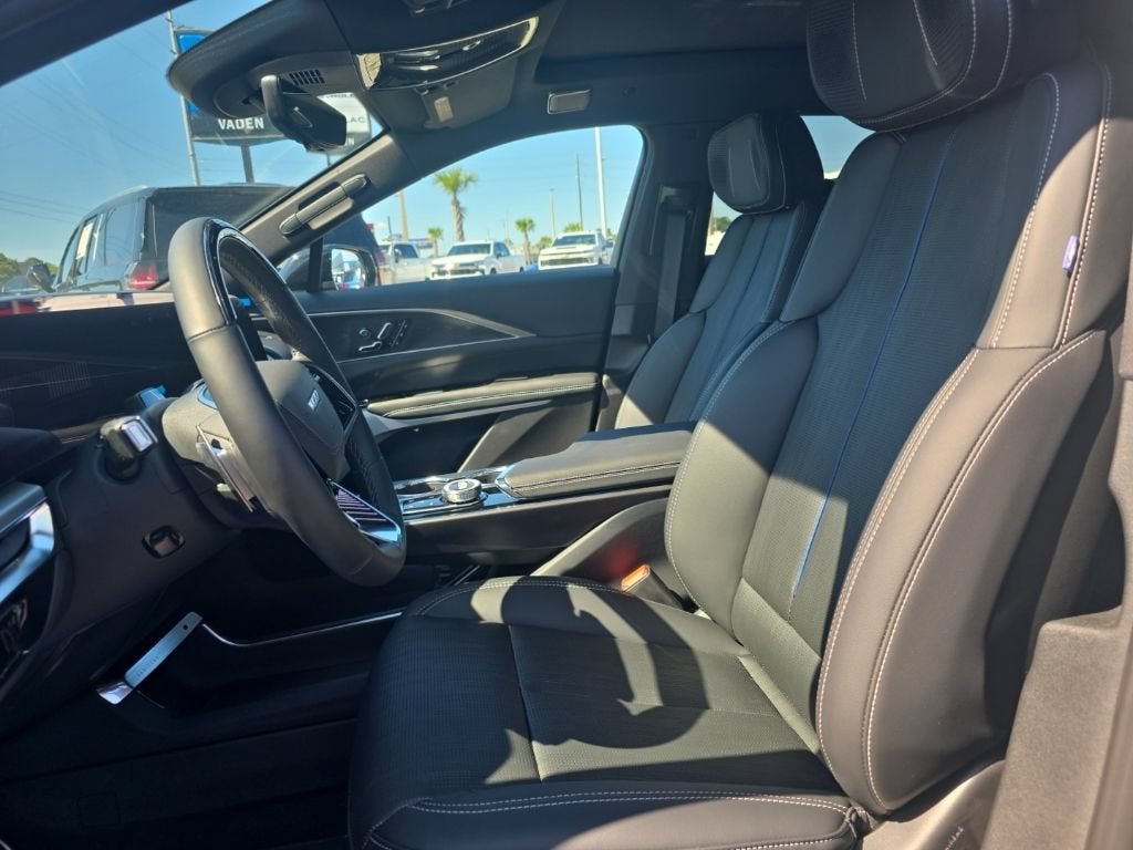 2026 Cadillac LYRIQ V-Series