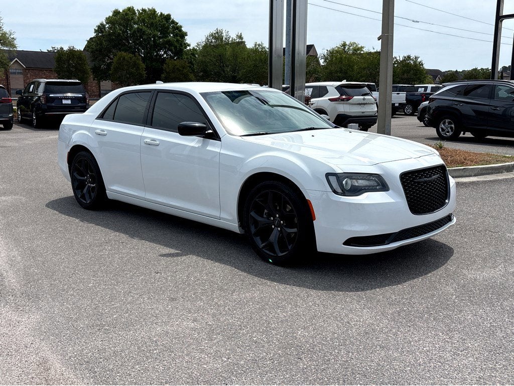 2021 Chrysler 300 Touring
