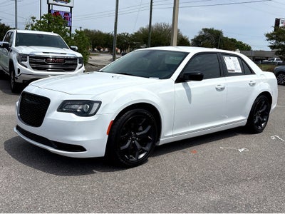 2021 Chrysler 300 Touring