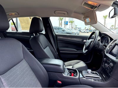 2021 Chrysler 300 Touring