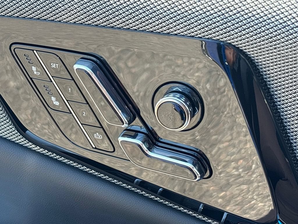 2027 Cadillac OPTIQ Luxury