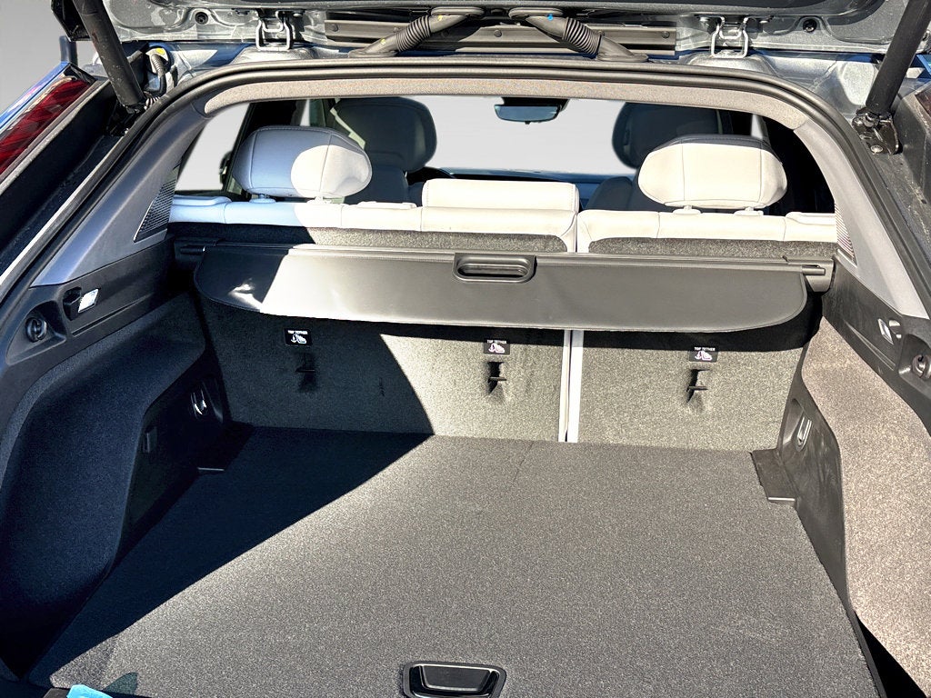 2026 Cadillac OPTIQ Premium Luxury