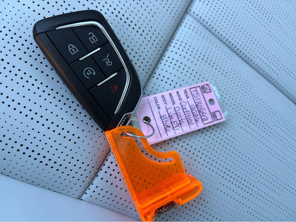 2026 Cadillac OPTIQ Premium Luxury