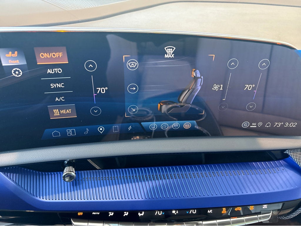 2026 Cadillac OPTIQ Premium Luxury