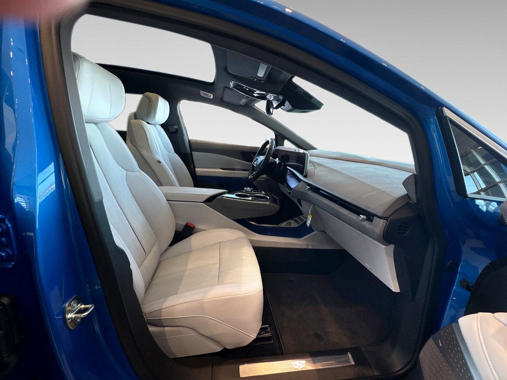 2026 Cadillac OPTIQ Premium Luxury