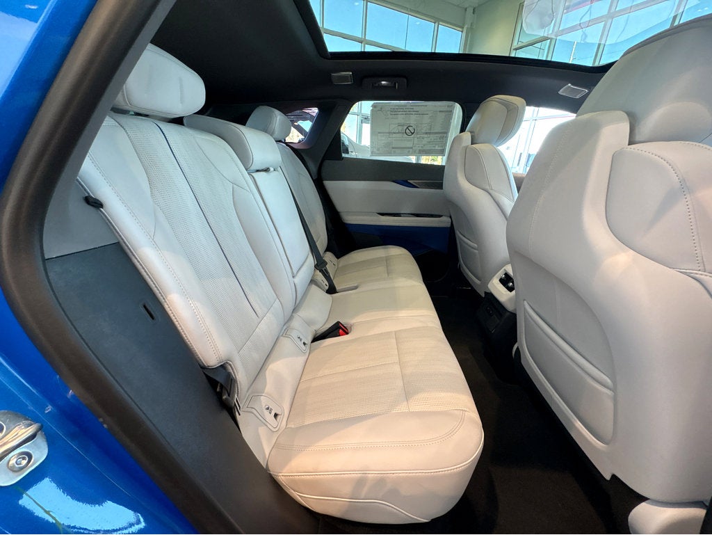 2026 Cadillac OPTIQ Premium Luxury