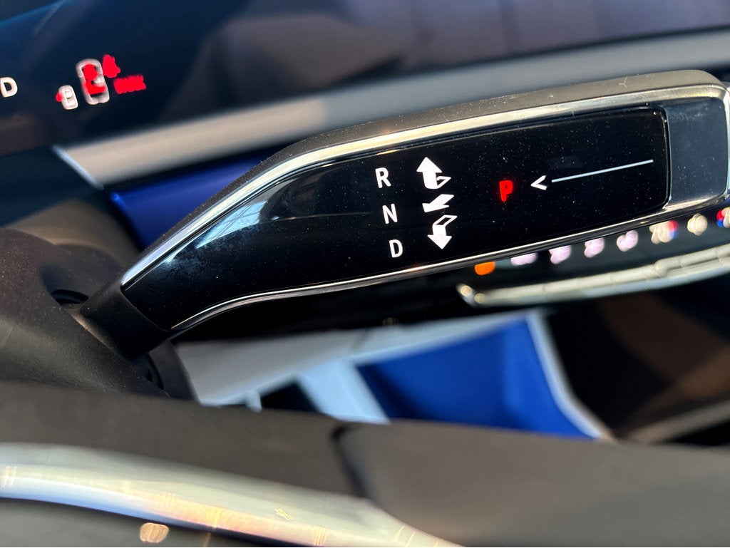 2026 Cadillac OPTIQ Premium Luxury