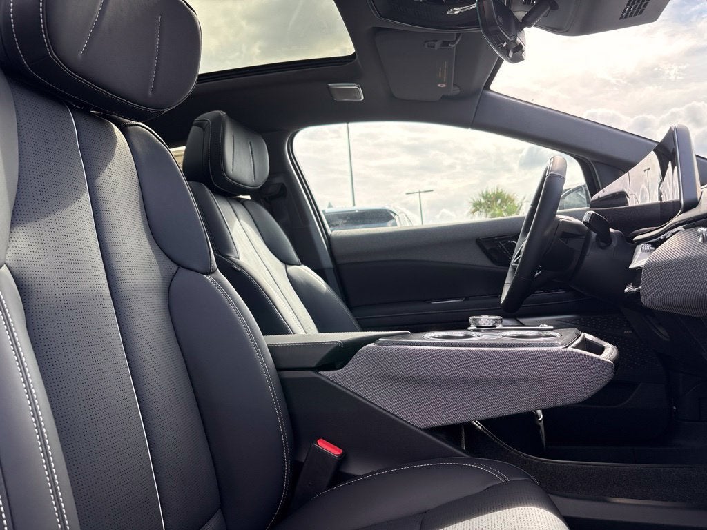 2027 Cadillac OPTIQ Premium Luxury