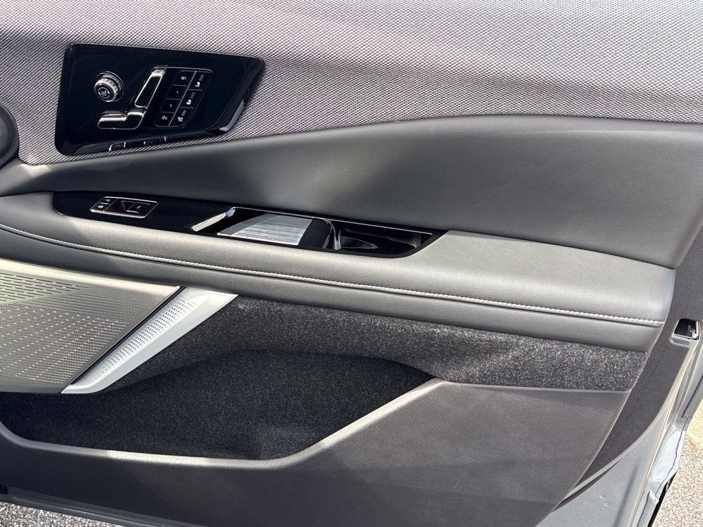 2027 Cadillac OPTIQ Premium Luxury